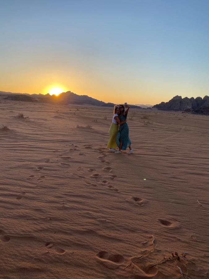 Wadi Rum Hugo Camp Екстериор снимка